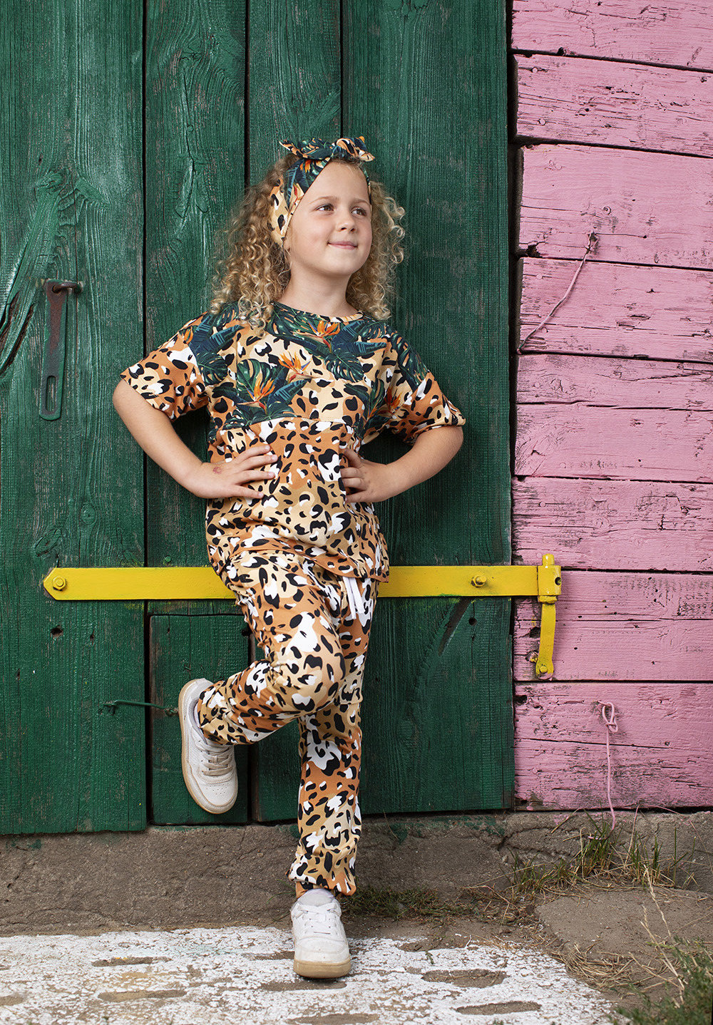 Girlish Pants Spots