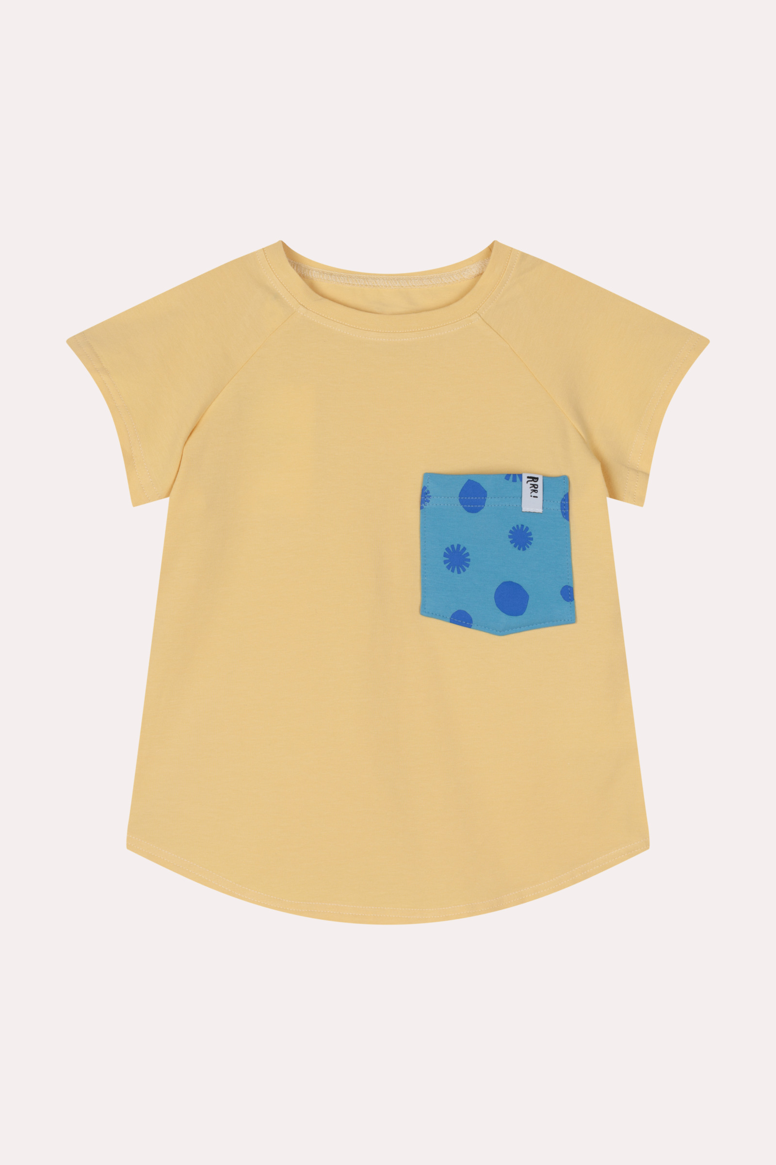 Yellow T-shirt with polka dot pocket