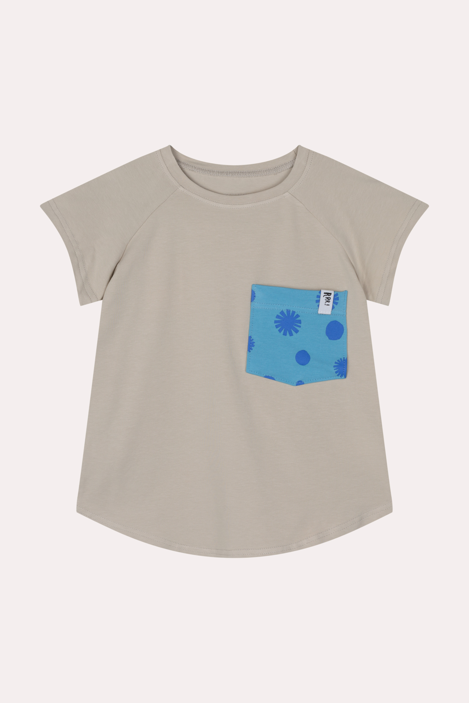 Beige T-shirt with polka dot pocket