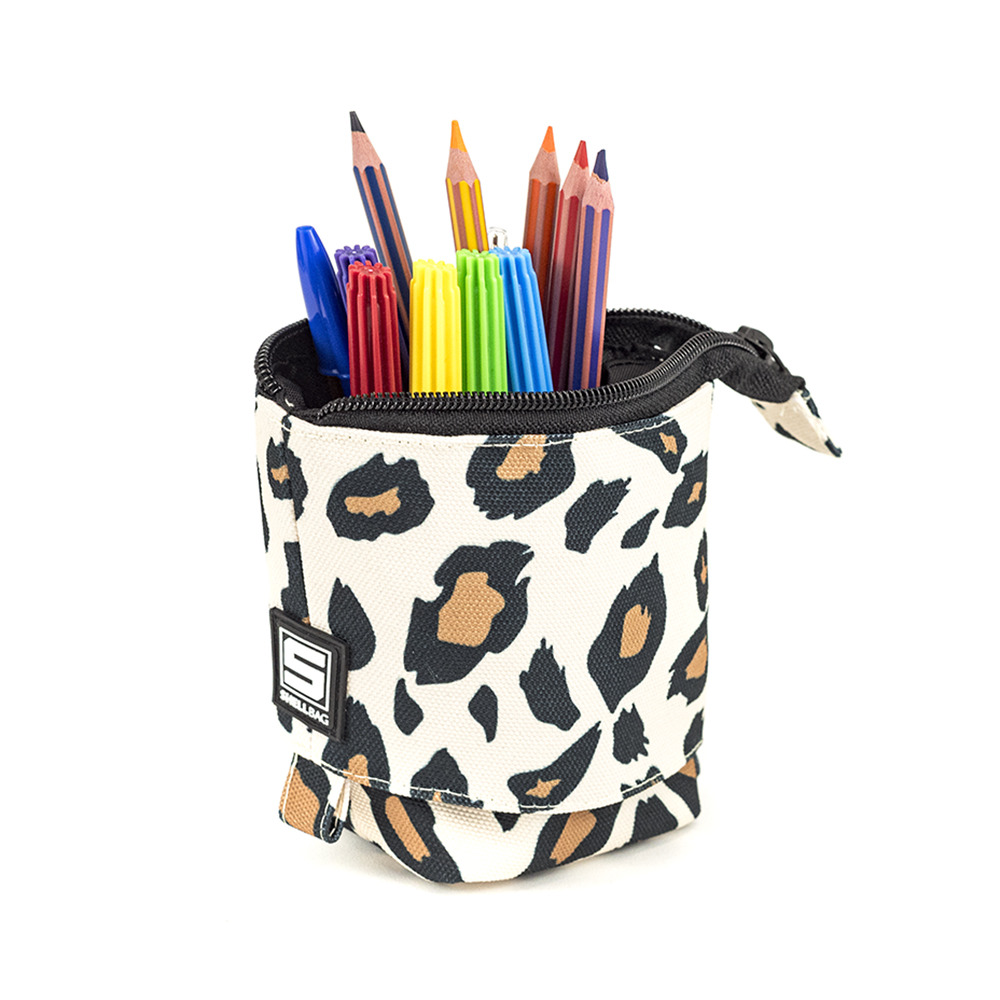 Foldable pencil case - Leo Love