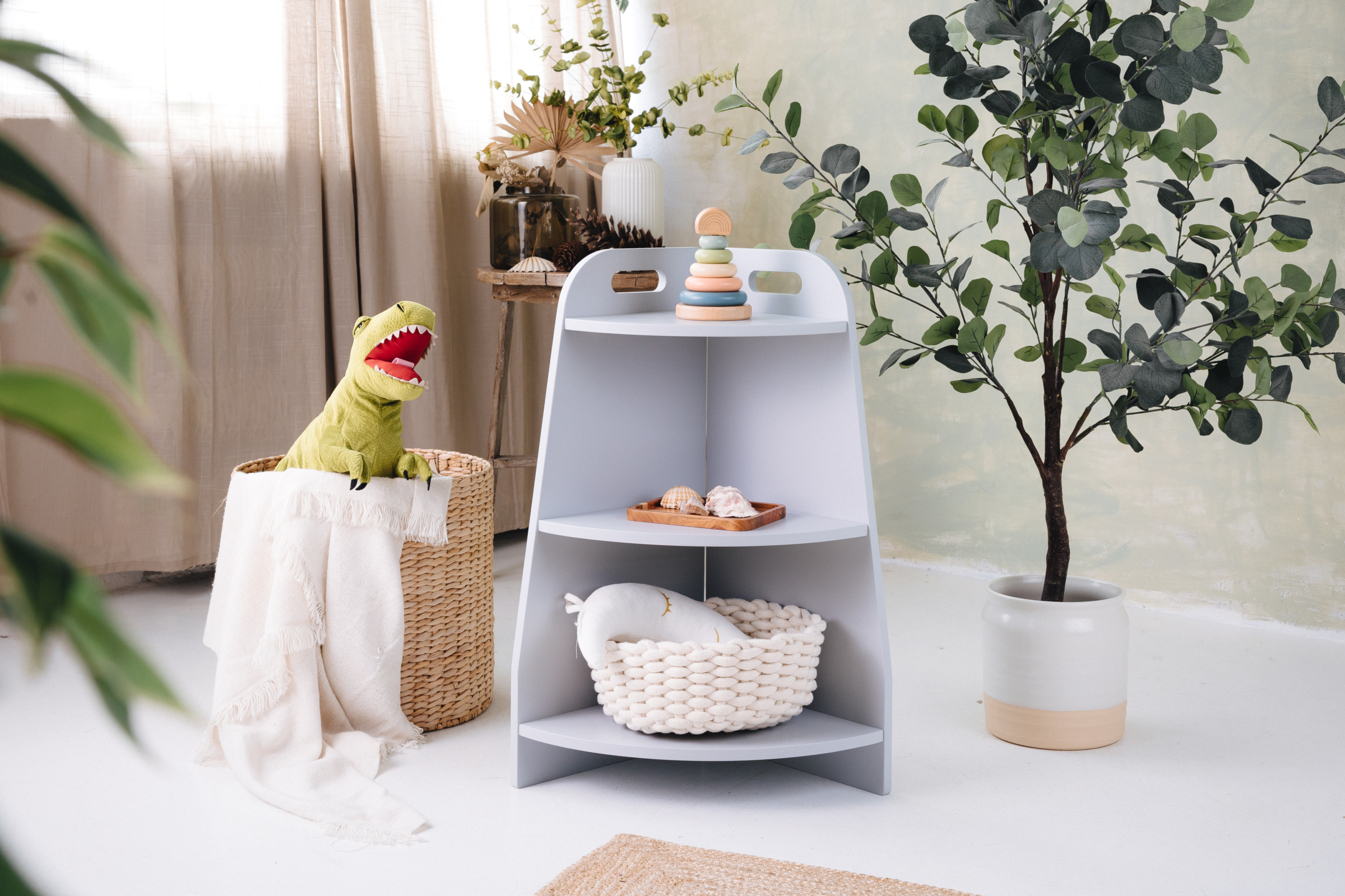 Montessori End Shelf