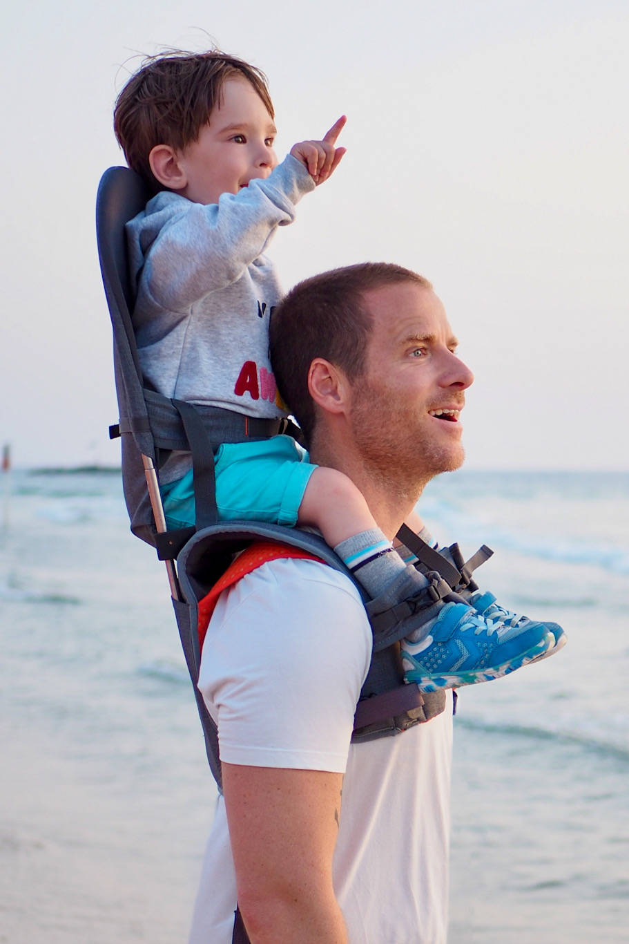 MiniMeis - The Shoulder Carrier - Gray - Orange • I Made You •